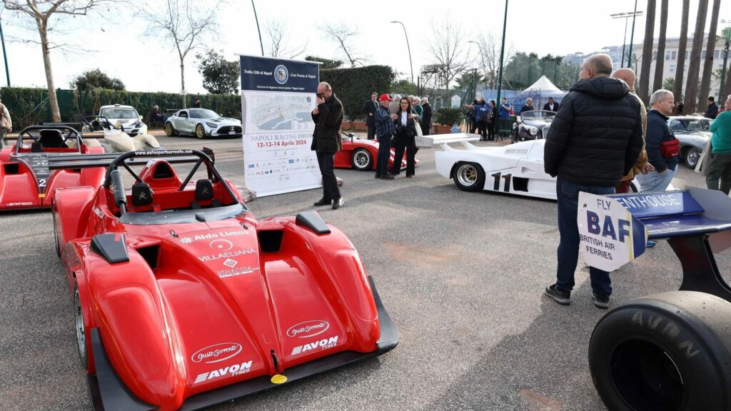 Torna il rombo dei motori sul Lungomare Caracciolo con il Napoli Racing Show  - Focus Italia Web