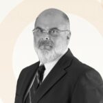 IA, G. Spinapolice (Esperto diritto IA): “Ogni innovazione tecnologica nella PA dev’essere regolamentata. Necessaria una Costituzione delle Intelligenze”.